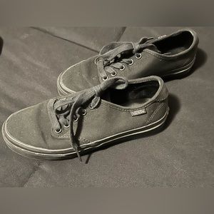 Vans ALL black womans 6.0